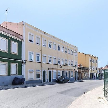 Vita Portucale ! Bright Campo Ourique W/ Terrace Lisboa Eksteriør bilde